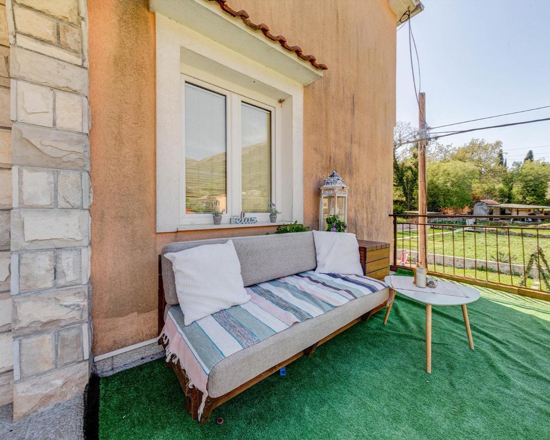 טיווט Apartments Pelle מראה חיצוני תמונה