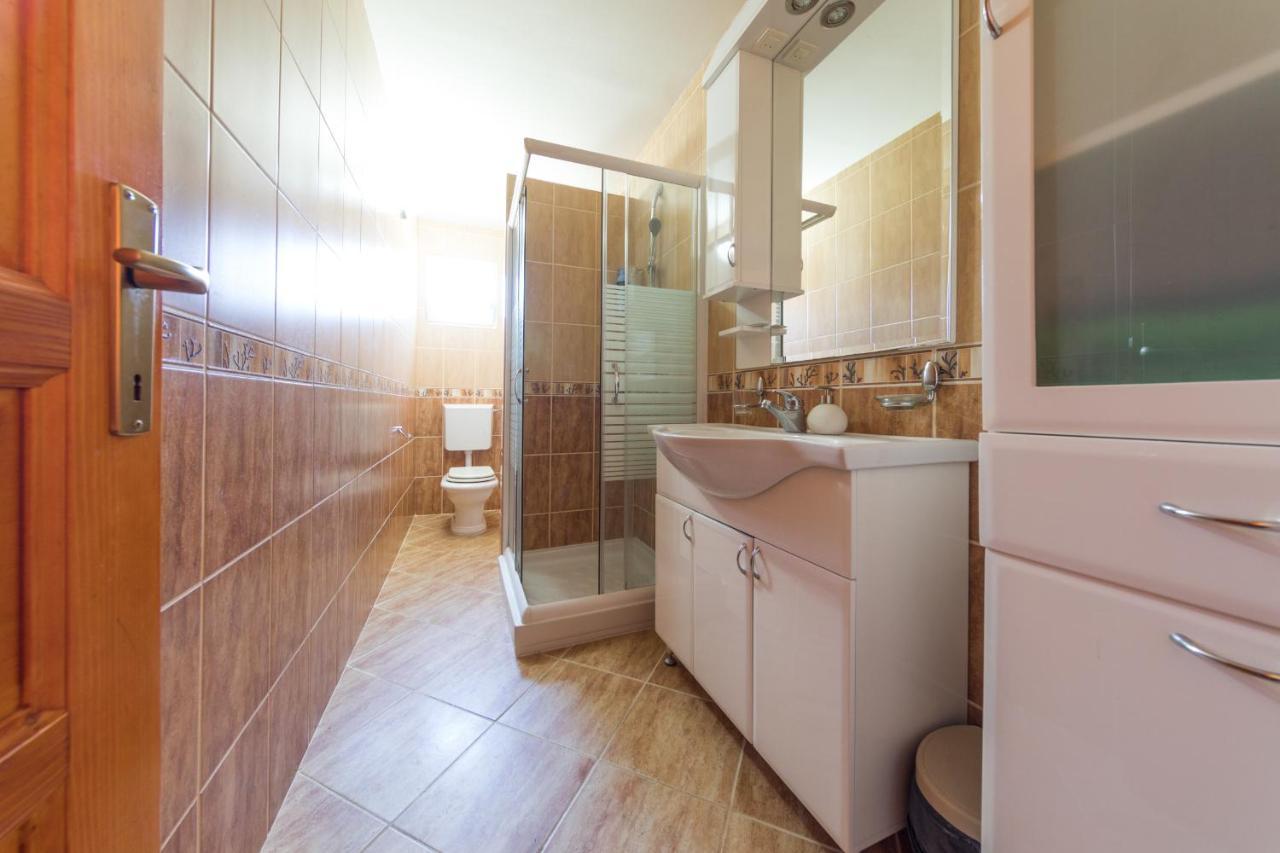 טיווט Apartments Pelle מראה חיצוני תמונה